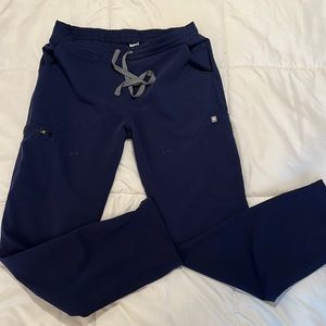Gently used FIGS Yola skinny scrub pant